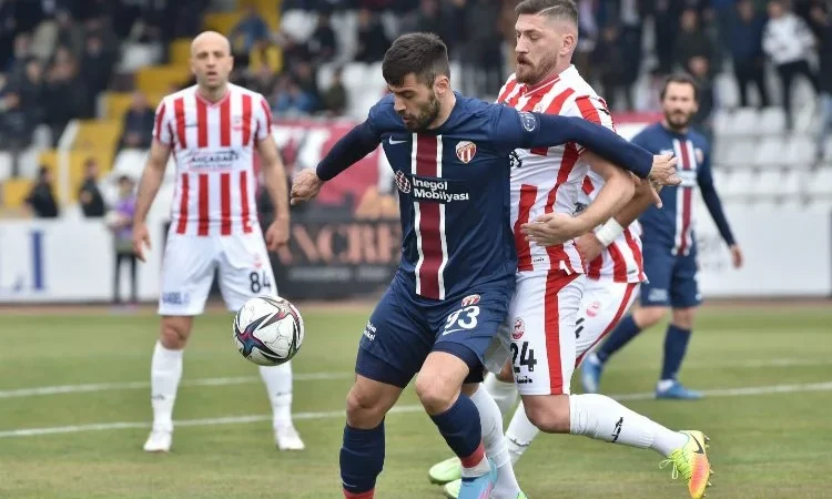 İnegölspor puanı kaptı