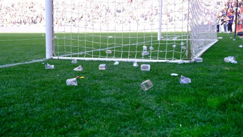 Bu saçmalıktan vazgeçin!