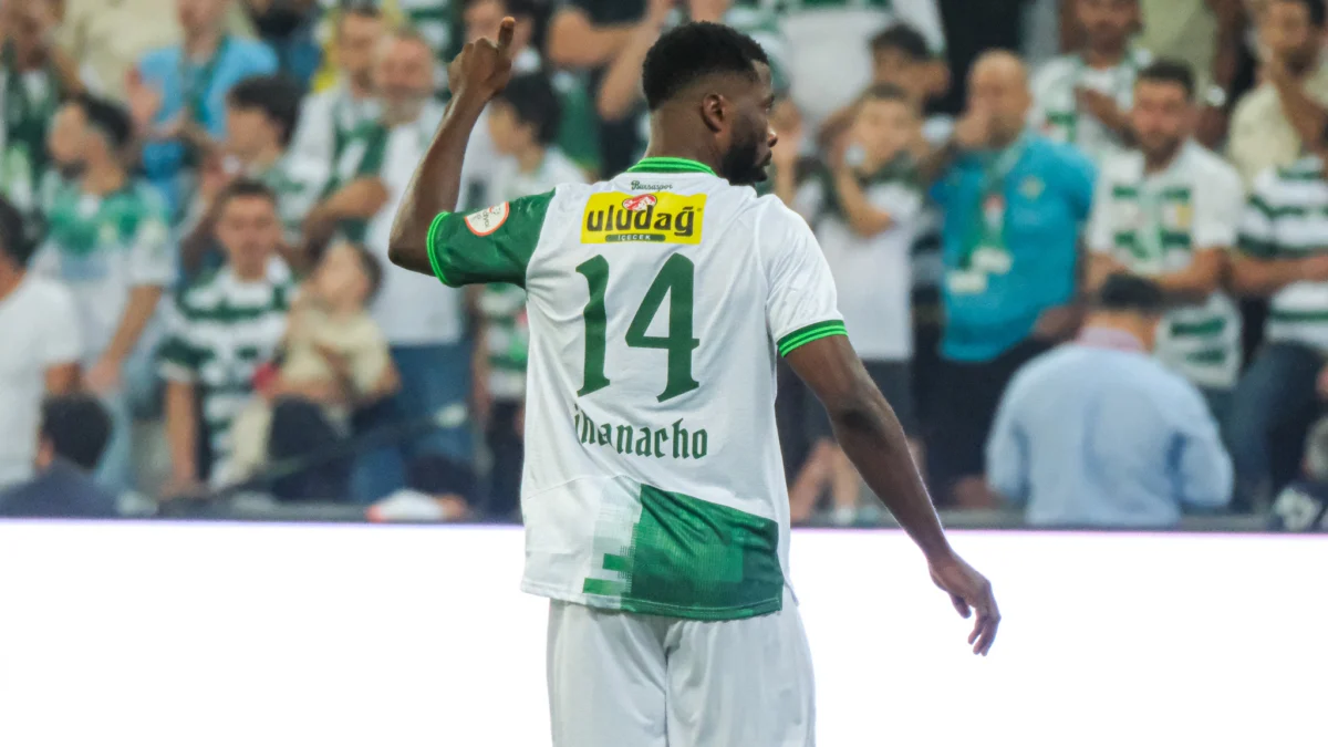 Iheanacho, Fernandao ve Musisi'den de iyi!